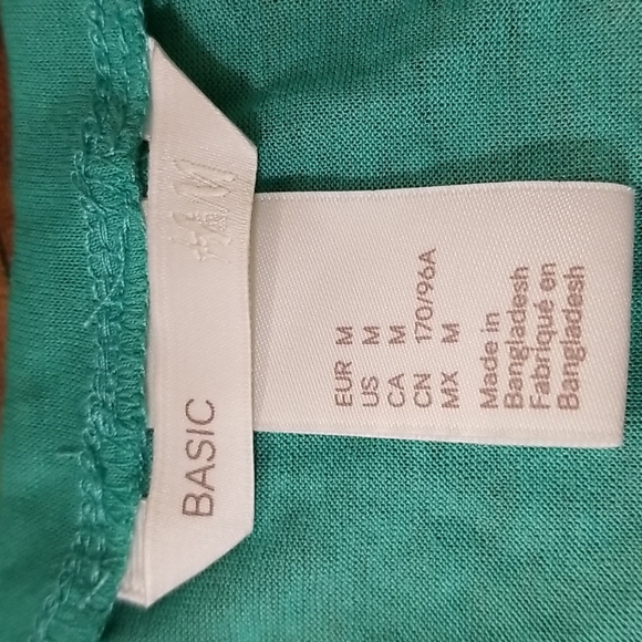 Palazzo pants and 2 tops - Picture 3 of 8